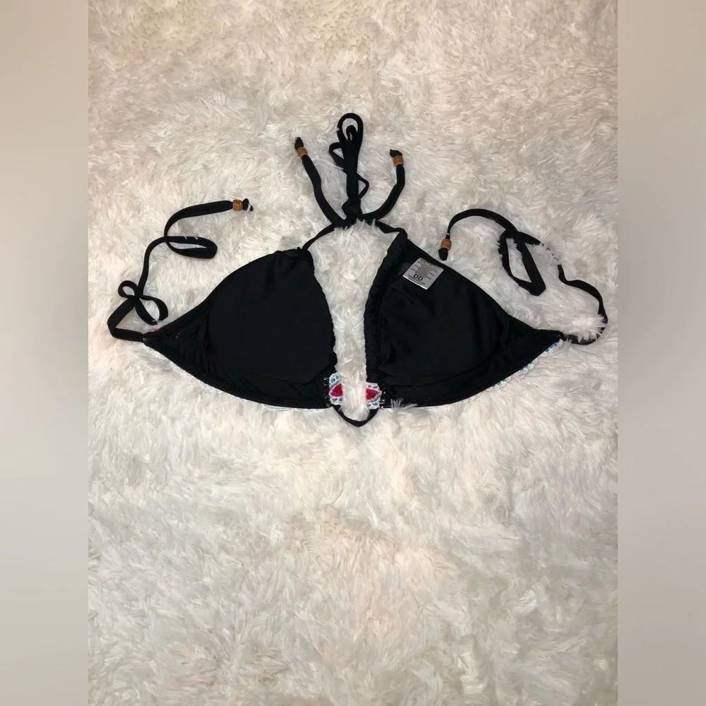Black and Red Triangle Bikini Top DD